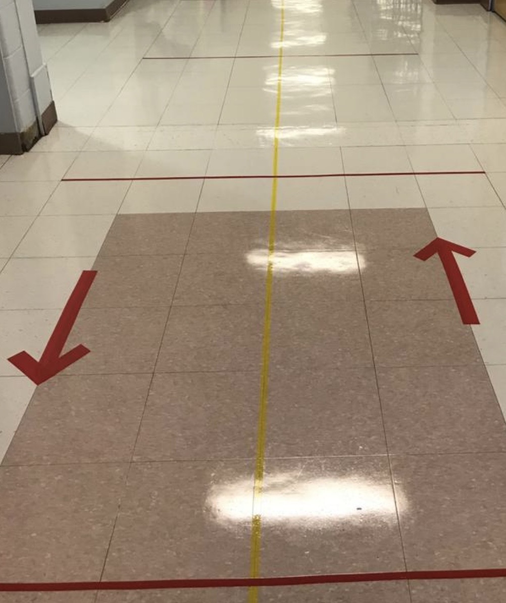 Plancher lustré après passage de l'équipe